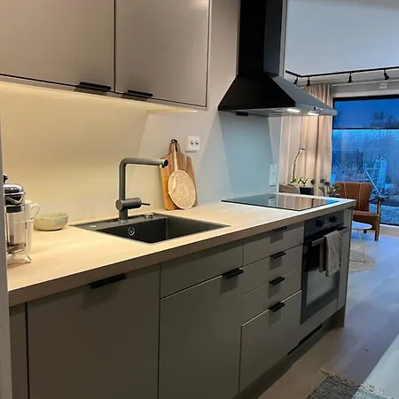 Апартаменты Nymoen Apartment, Kvaloya *